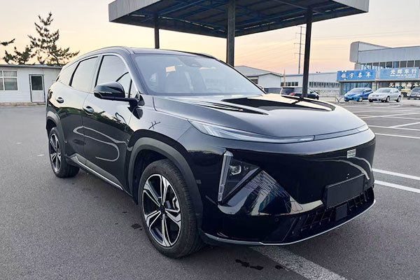 Geely Galaxy L7