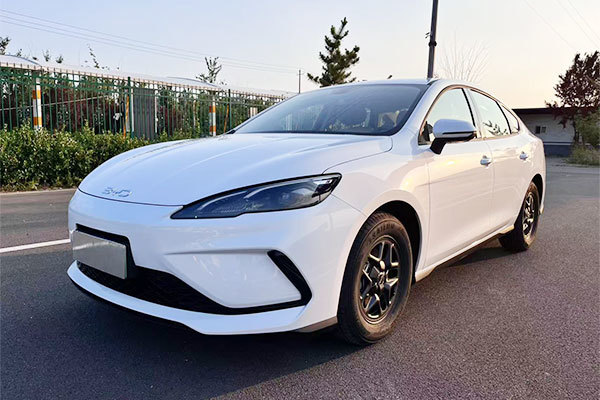 BYD Seal 05