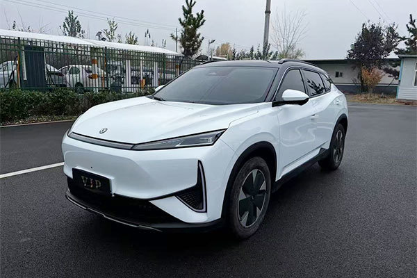 Dongfeng Fengshen L7