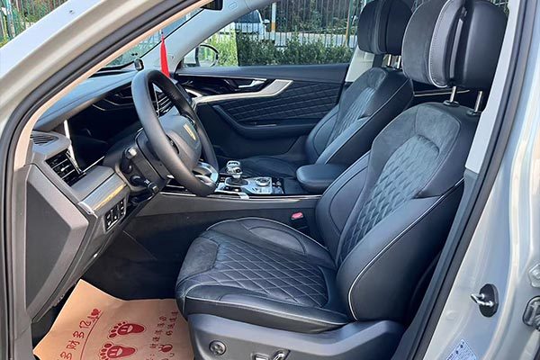 Hongqi hs5