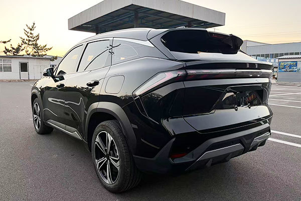Geely Galaxy L7