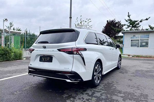 Toyota Grevia