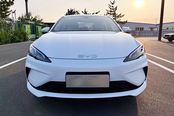 BYD Seal 05