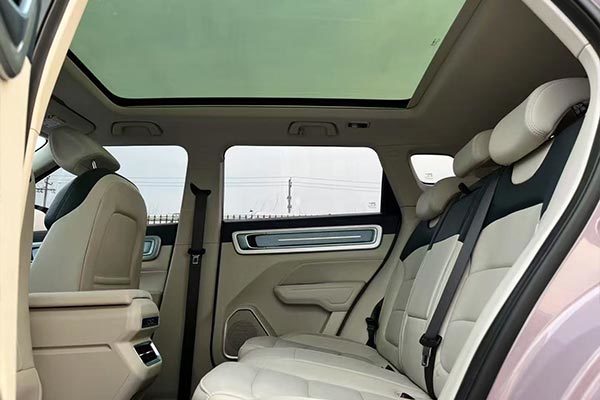 Geely Icon