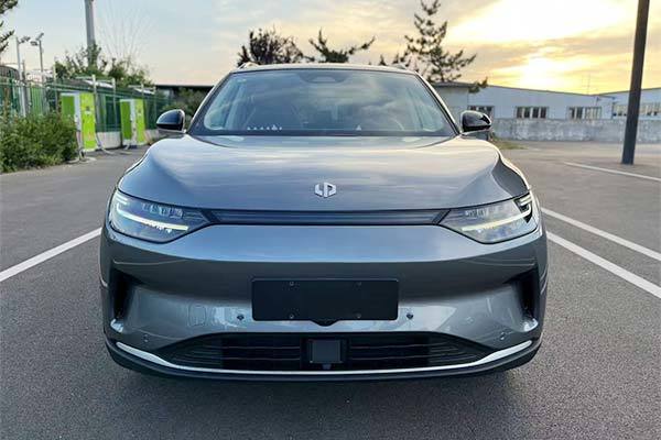 C11