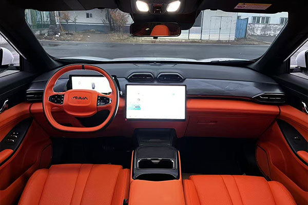 Dongfeng Fengshen L7