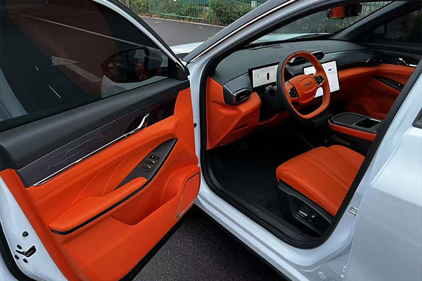 Dongfeng Fengshen L7