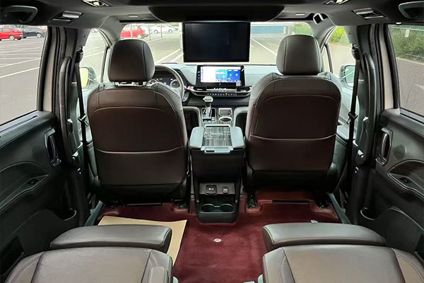 Toyota Sena