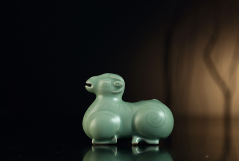 Little lamb water bowl