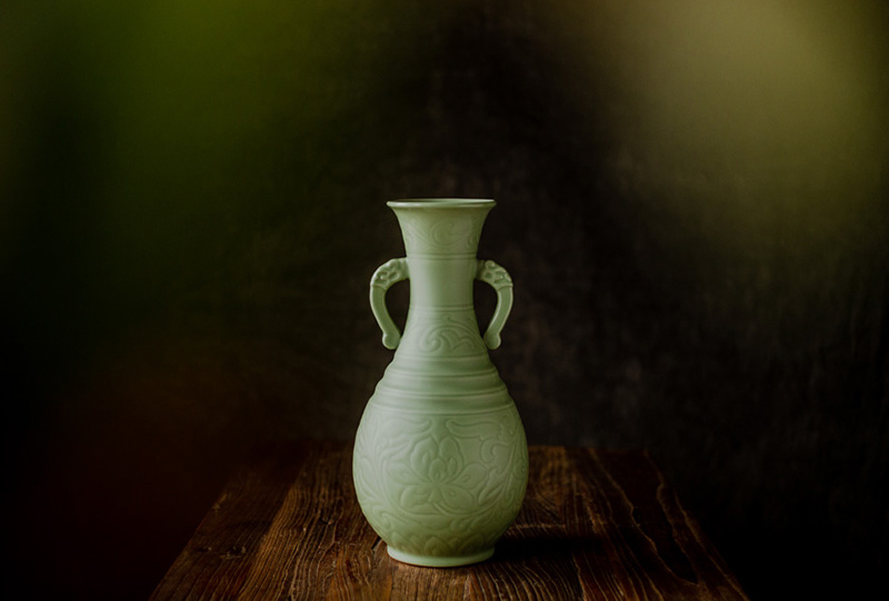Elephant-ear vase
