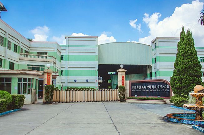 Over 10000 square meters of factory area