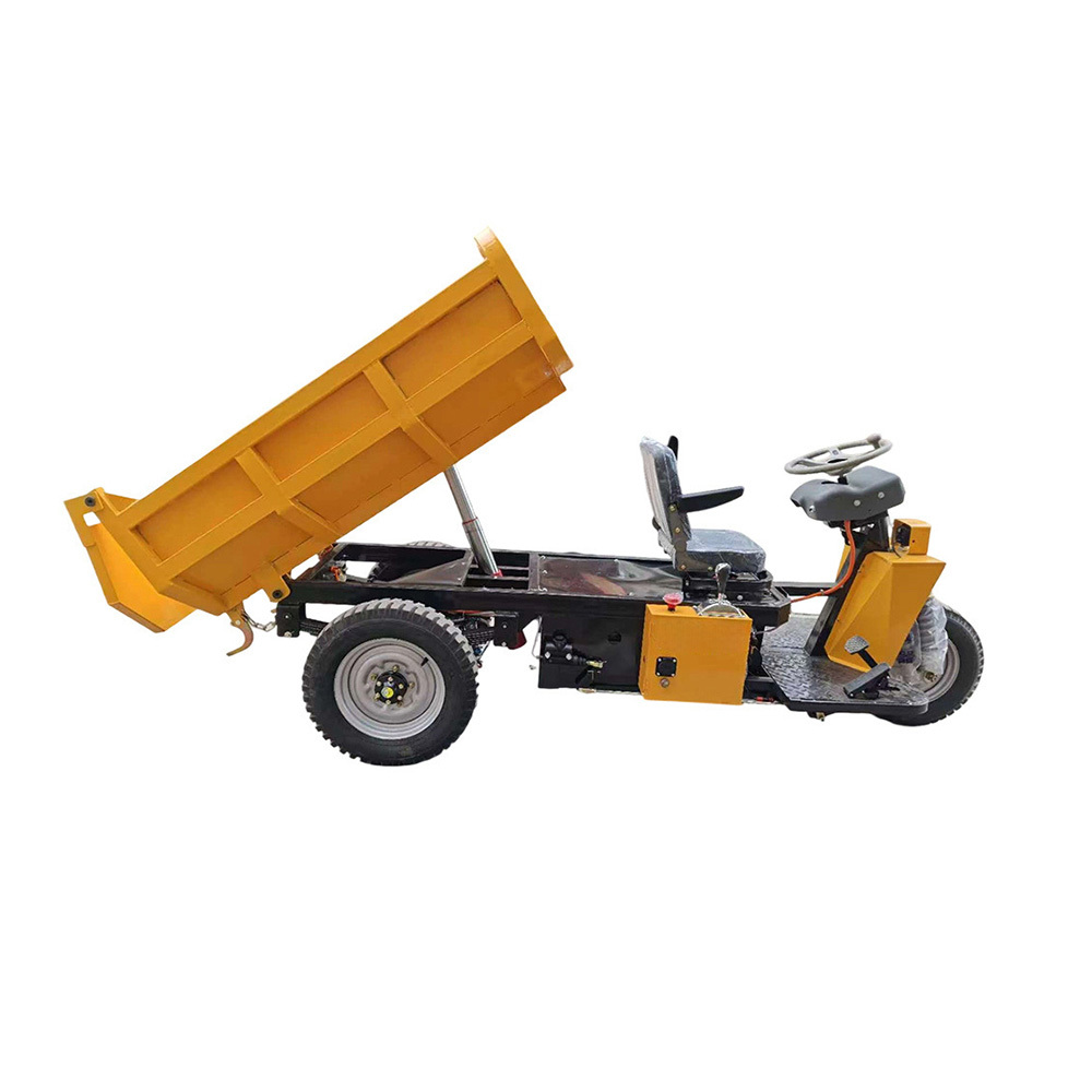 Electric dump tricycle weighing 2.5 tons