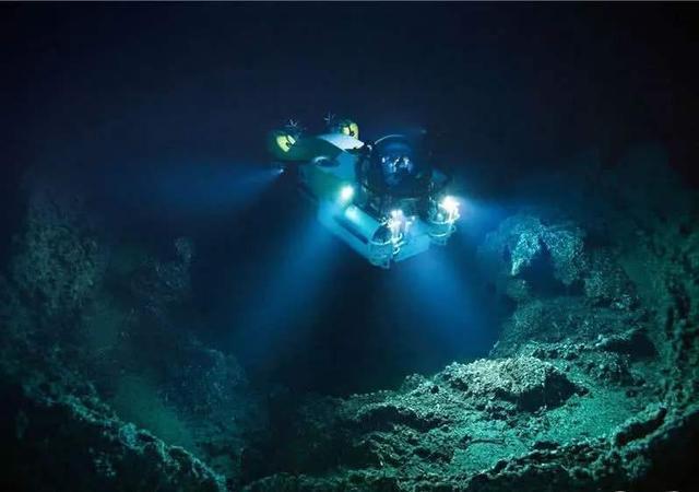 Exploring the Unknown in a 10000 meter Deep Dive