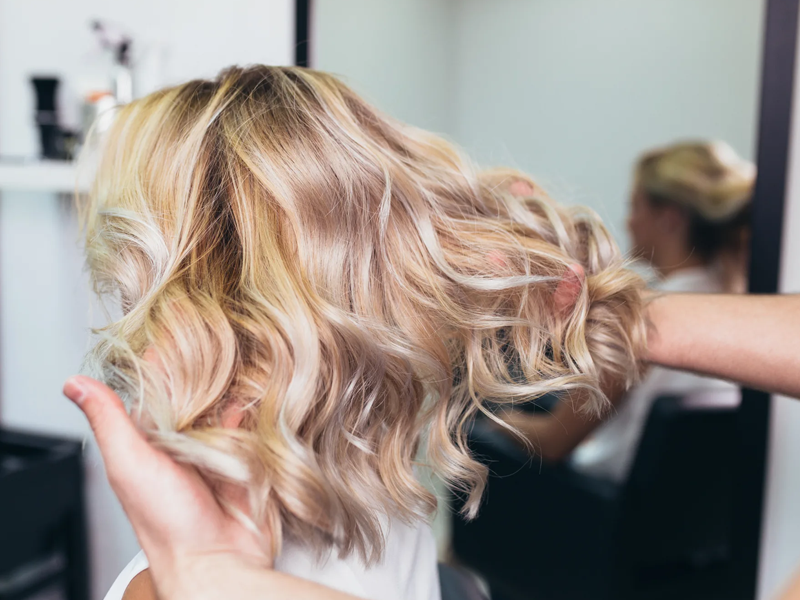 Gyms Introduce Hands-Free Hair Dryers to Enhance User Experience