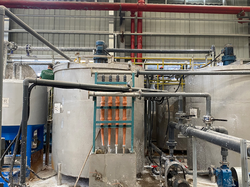 小型紙塑製漿系統- 乾濕壓示範線