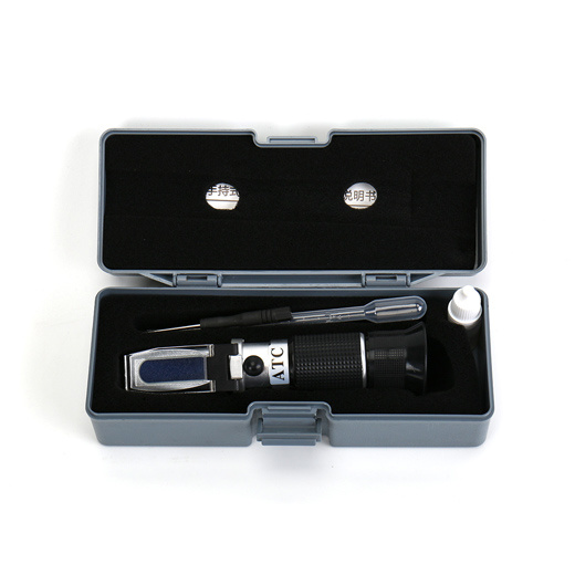 Refractometer