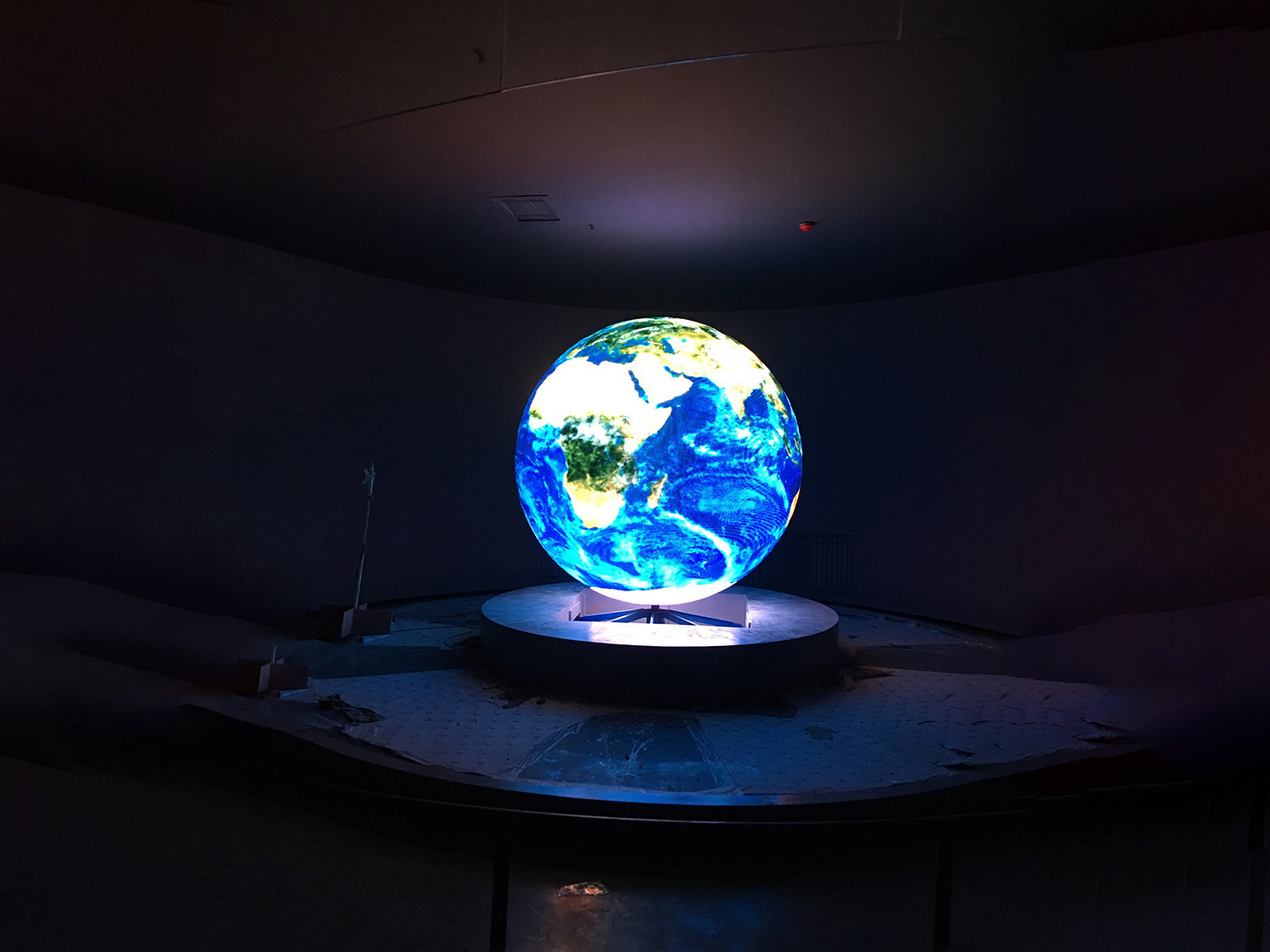 P4 2.2m diameter sphere LED display-Xinjiang Alashan museum