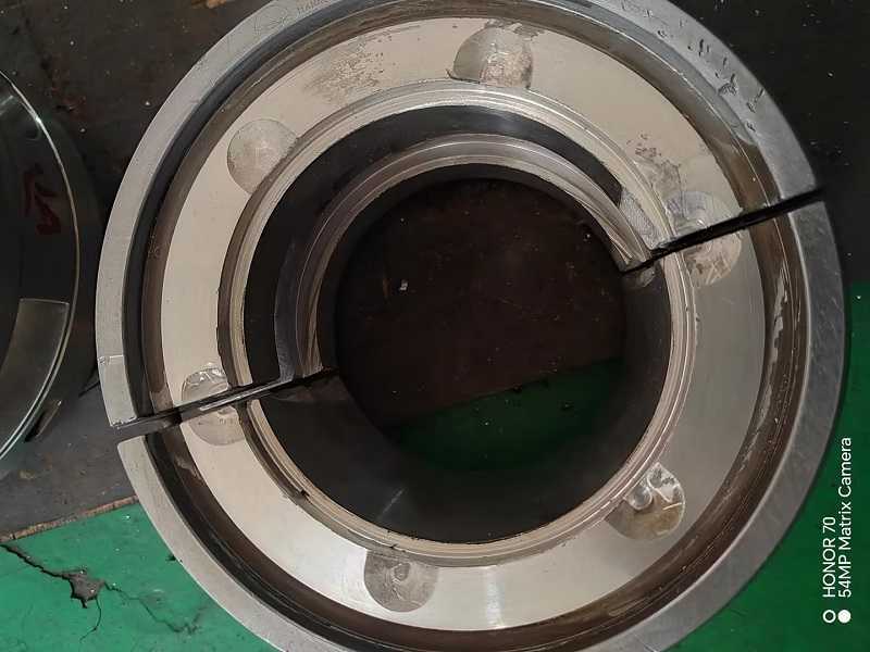 長青金屬熱噴涂公司對軸瓦激光熔覆