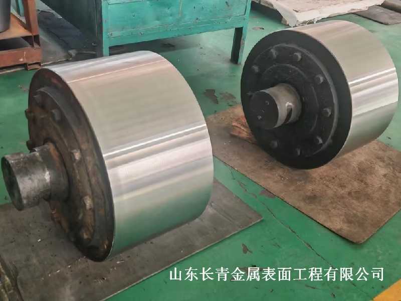 新能源行業(yè)托輪噴涂