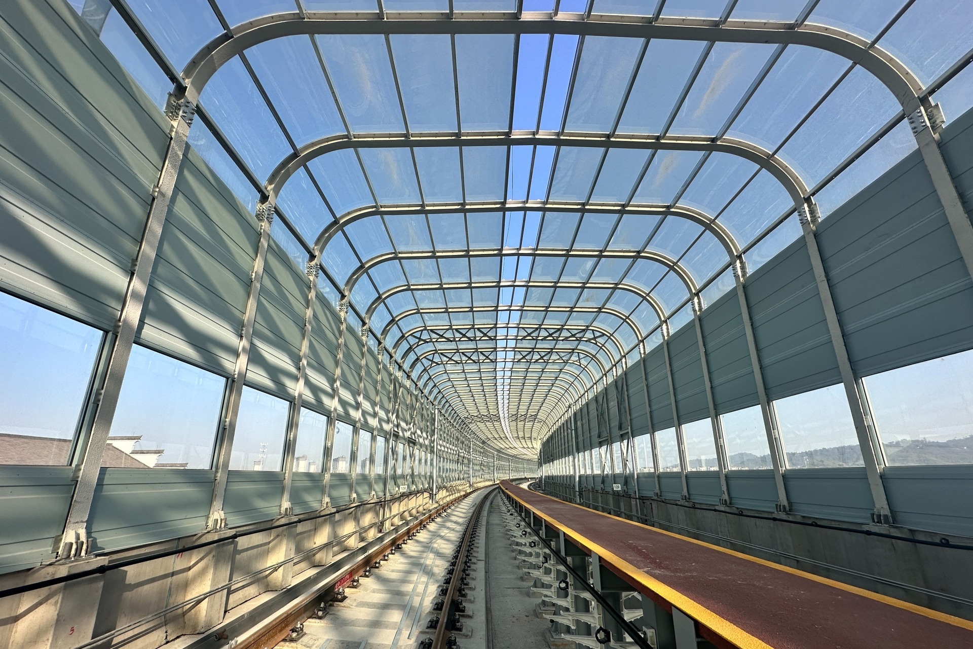 Ningbo City Rail Transit Line 4 Extension Project – Sound Barrier Installation