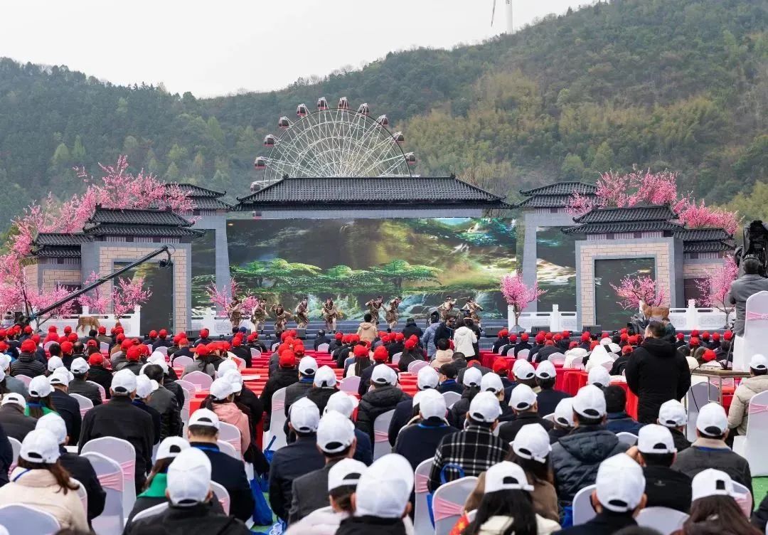 112种特色商品及农副产品亮相2023石首桃花山旅游季