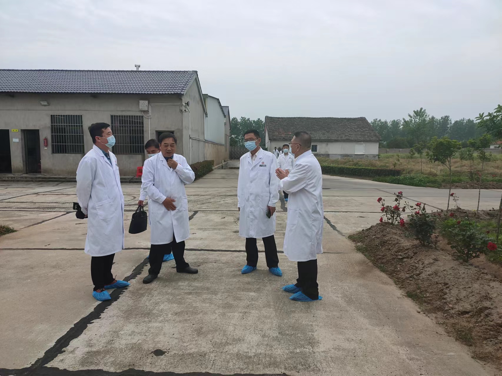荆州海关调研石首进出口企业助力石首外向型经济发展