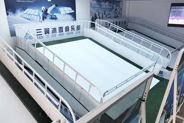 泰山模擬滑雪跳臺(tái) (1)