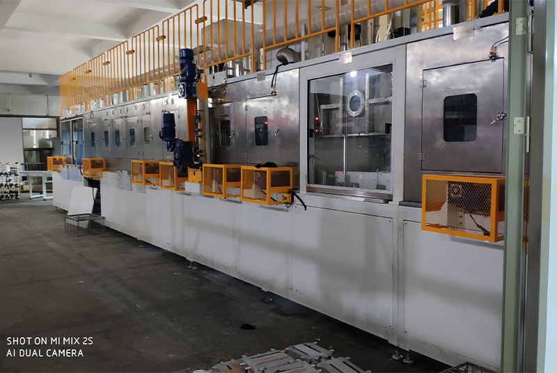 Automatic pass-through fixed-point positioning high-pressure cleaner