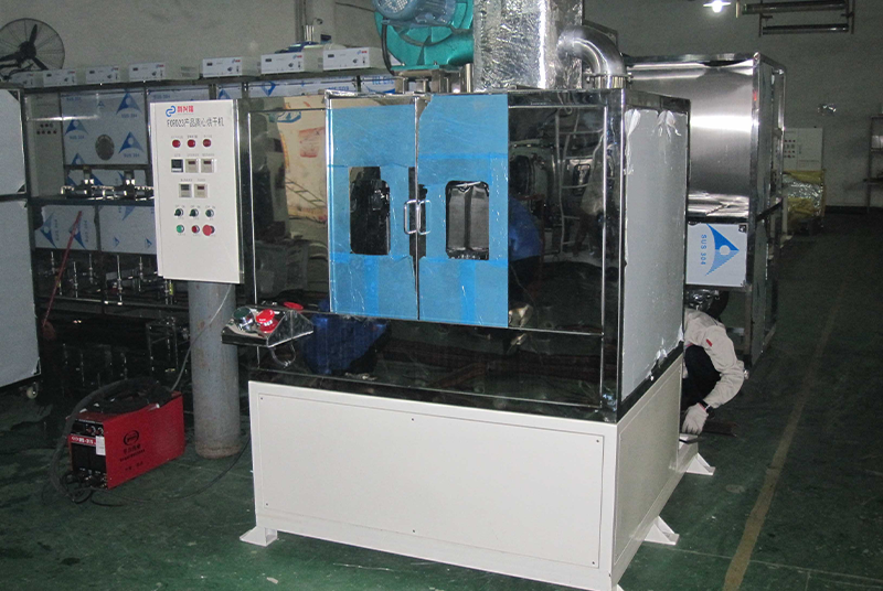 High-speed centrifugal dehydrator for automobile parts