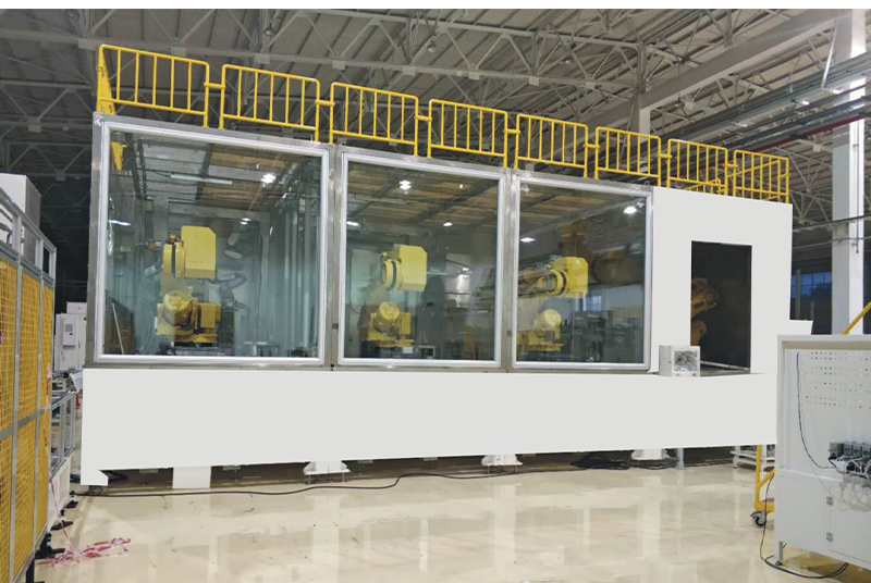 Four-cylinder engine six-axis robot flexible cleaning machine