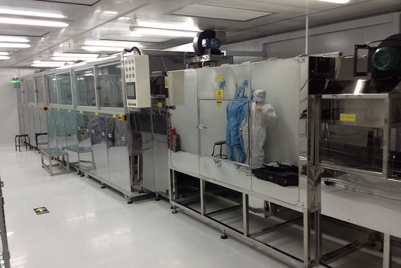 Automatic liquid crystal glass ultrasonic cleaning and drying machine
