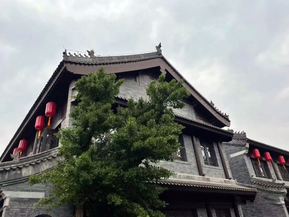 星欧娱乐木基中式仿古节能门窗为莒国古城添彩_星欧娱乐-高端门窗,户外木制品