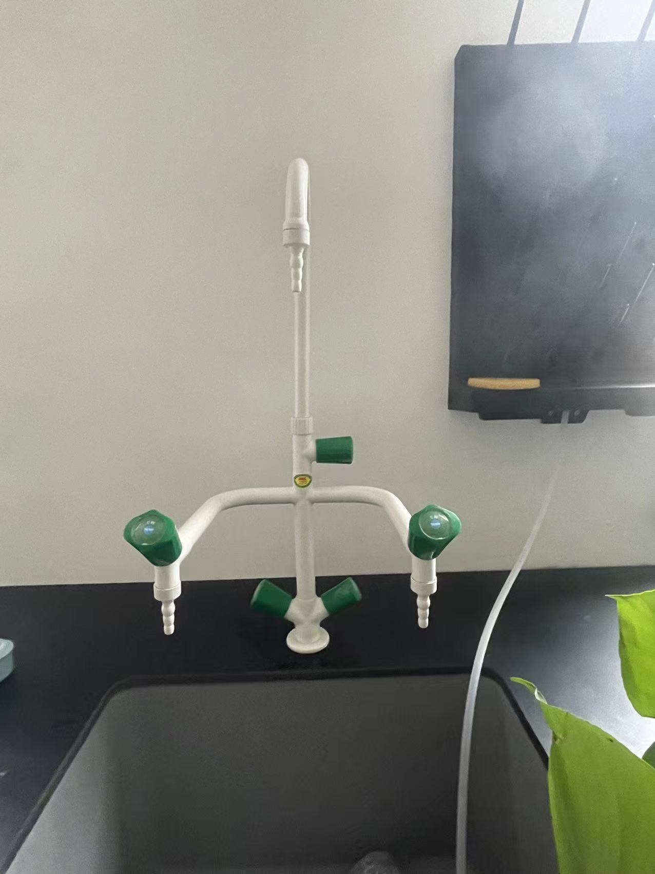 濰坊國際旅行衛(wèi)生保健中心實(shí)驗(yàn)室工程完工效果