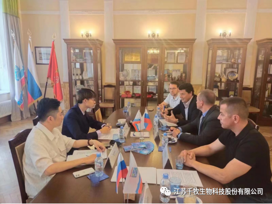 俄罗斯列宁格勒州政府领导与江苏千牧代表进行商务会谈