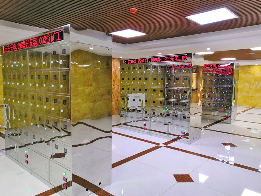 Figure of Stainless Steel Color Screen