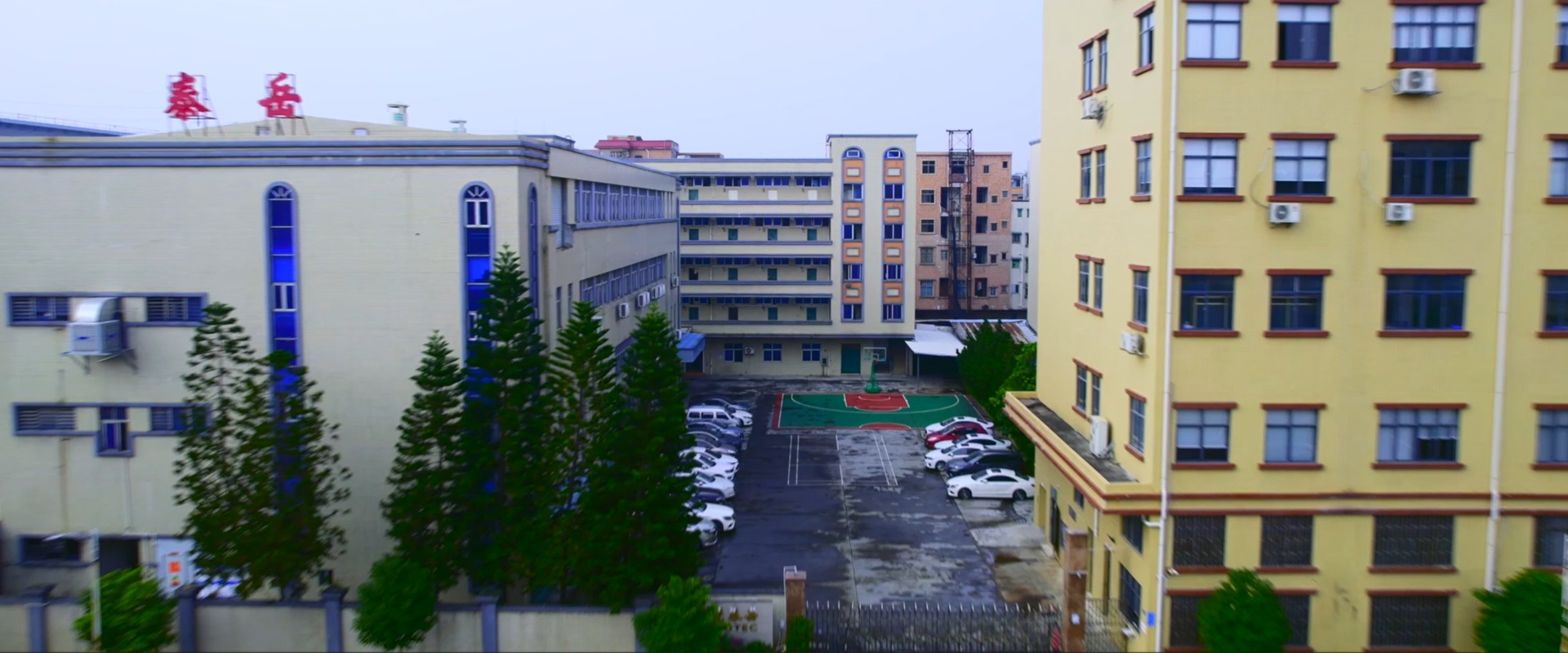 视频标题 视频标题