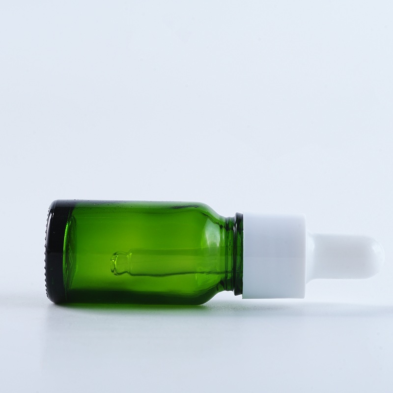 30ml green essential oil glass bottle with glass dropper 30ml green essential oil glass bottle with glass dropper