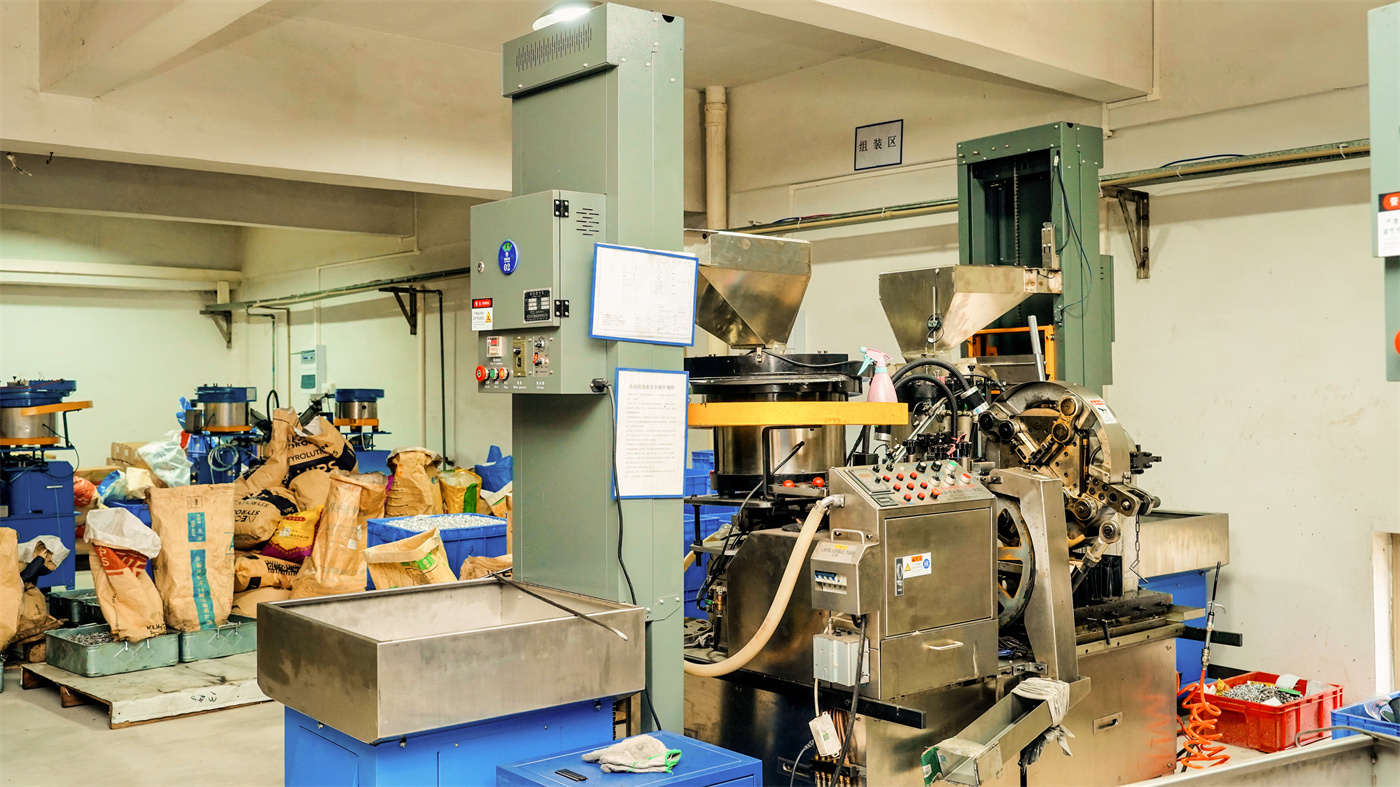 Xem nội thất nhà máy