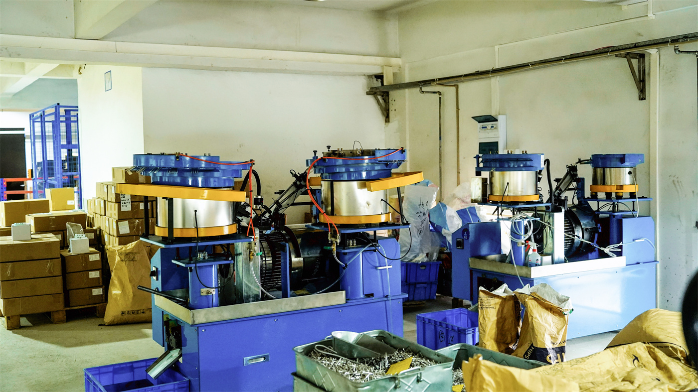 Xem nội thất nhà máy