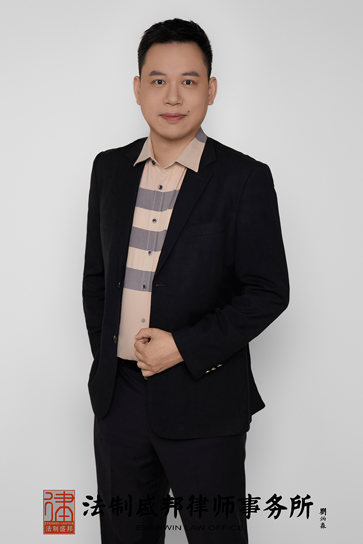 卢远青 卢远青