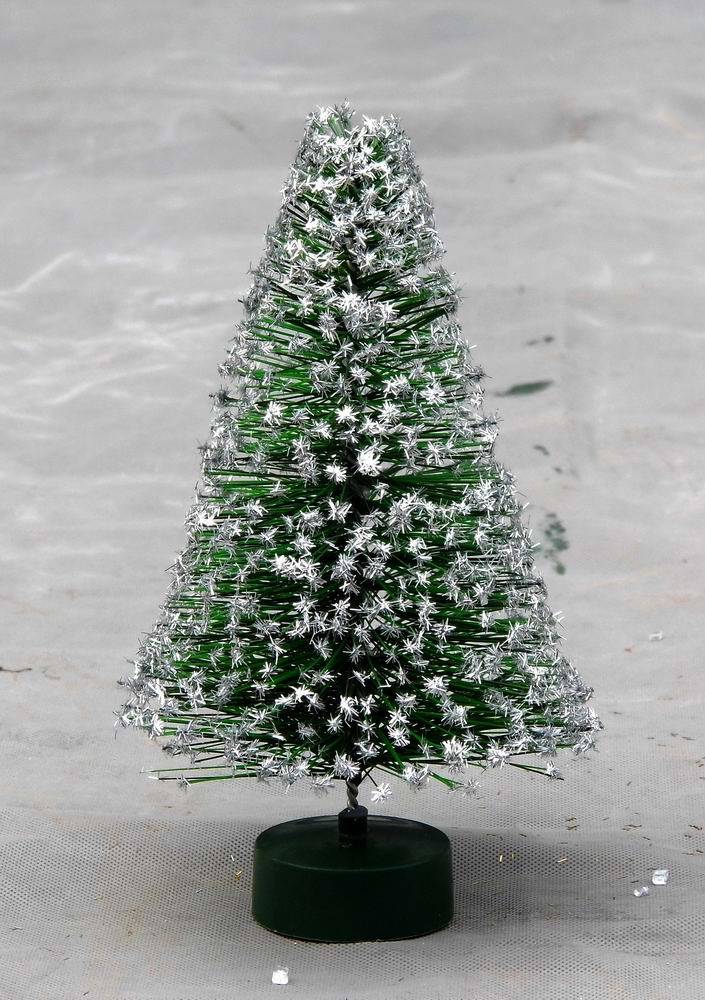 20cm Table tree 4