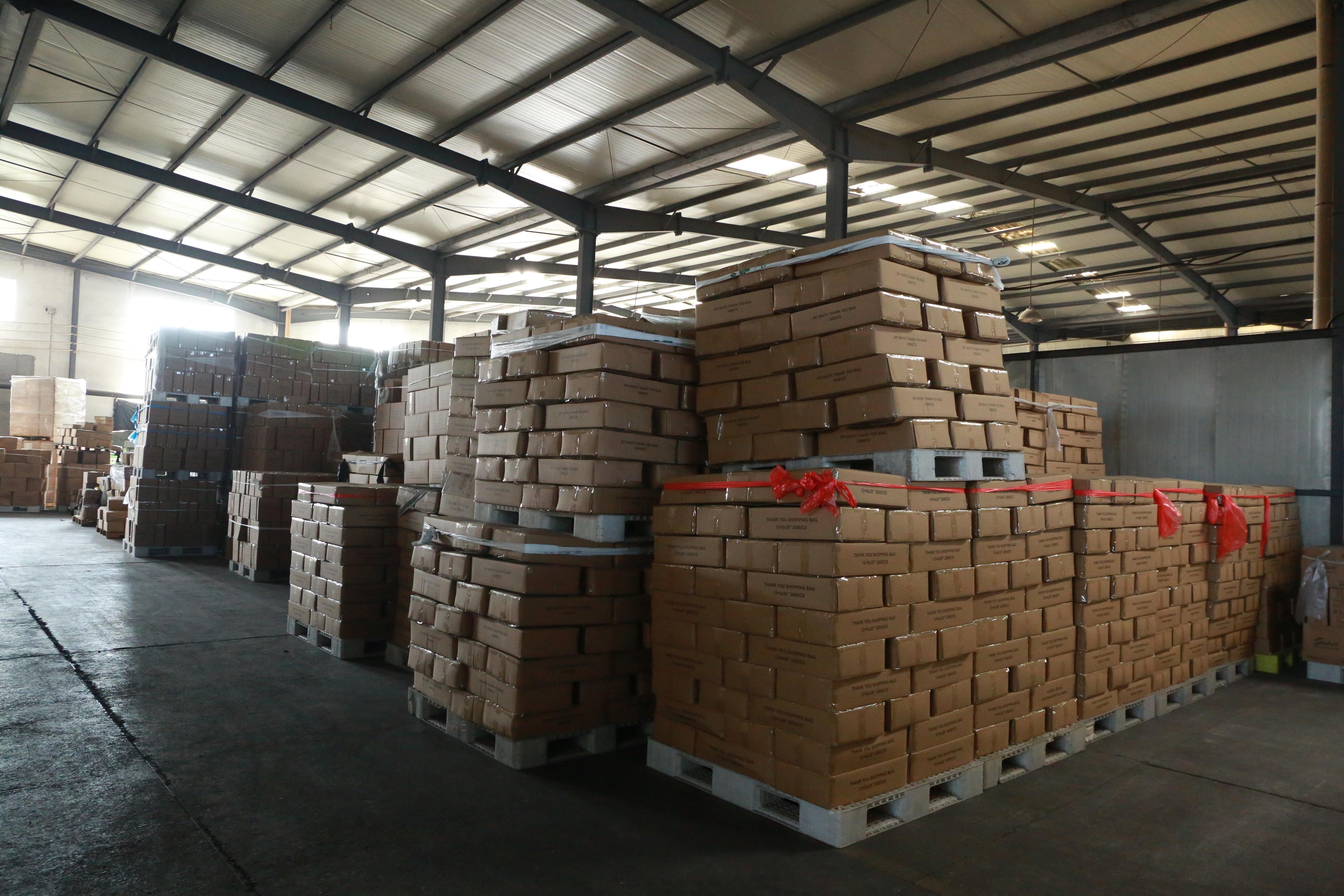 Warehouse display2