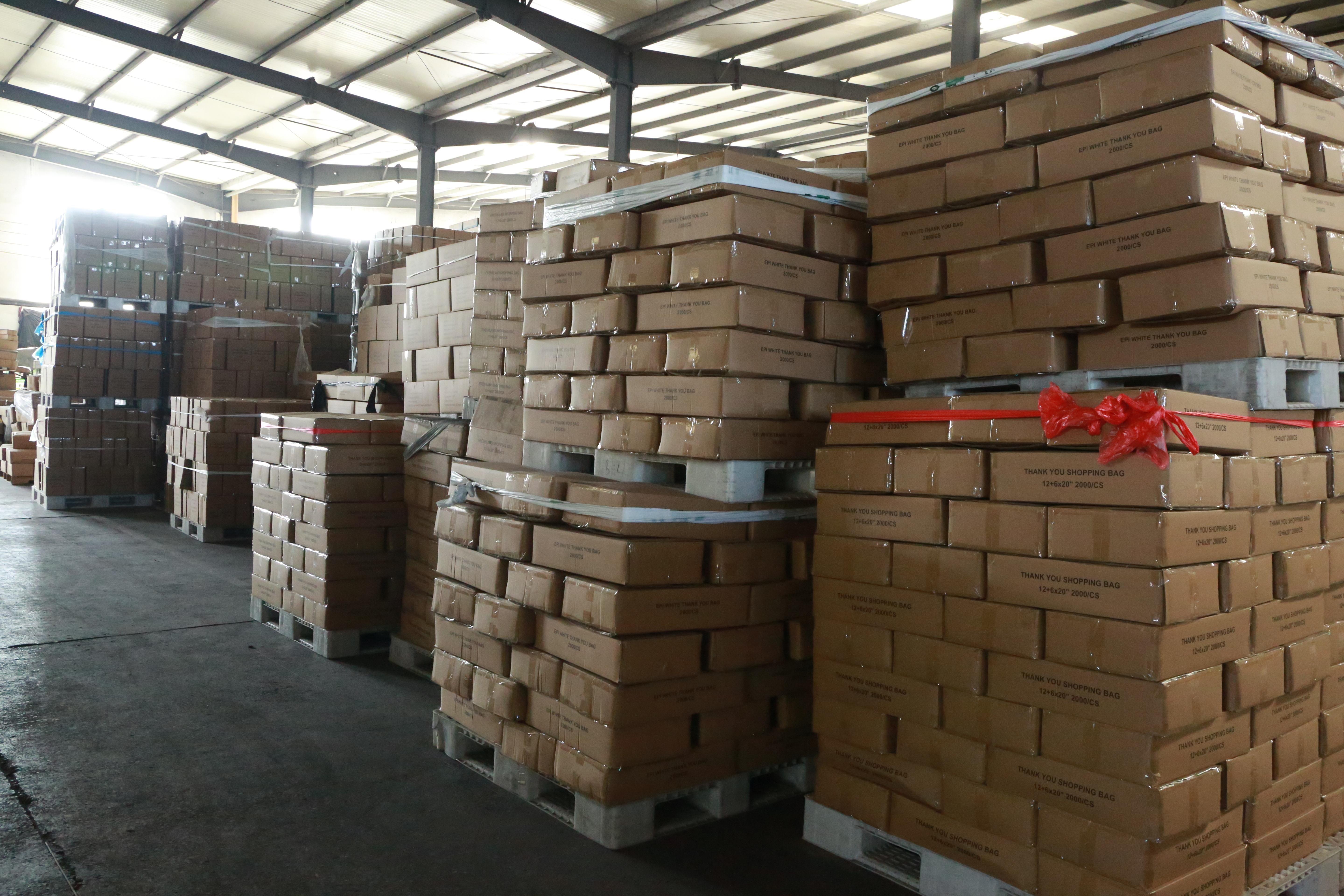 Warehouse display3