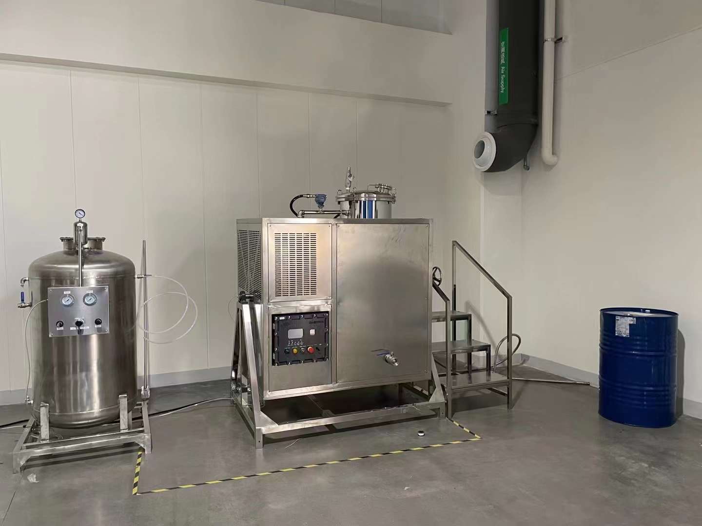 Precision parts industry -- hydrocarbon recycling Precision parts industry -- hydrocarbon recycling