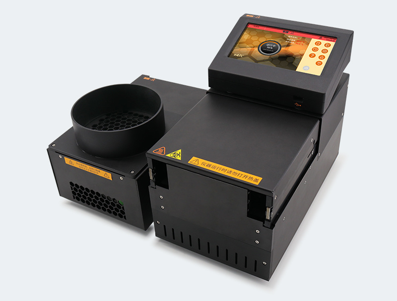 东胜龙 EATC 自动化 PCR 系统