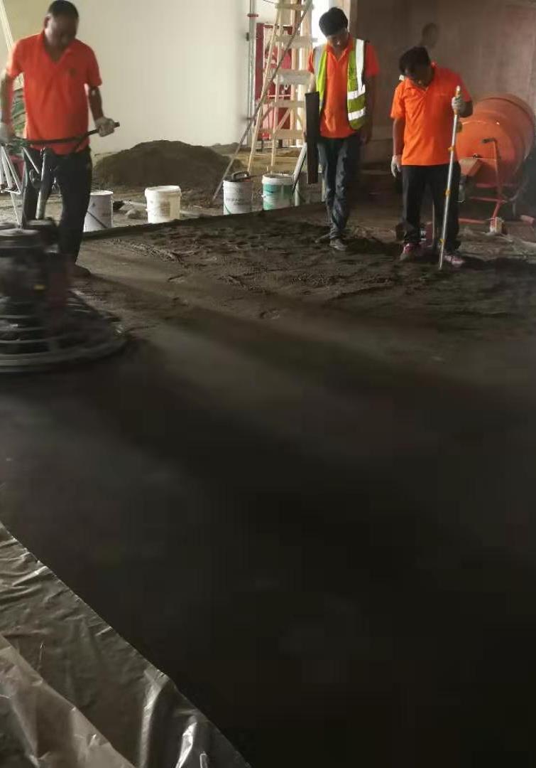 Troweling the floor