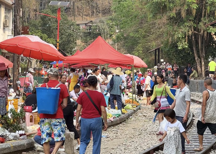 Train Market Train Market