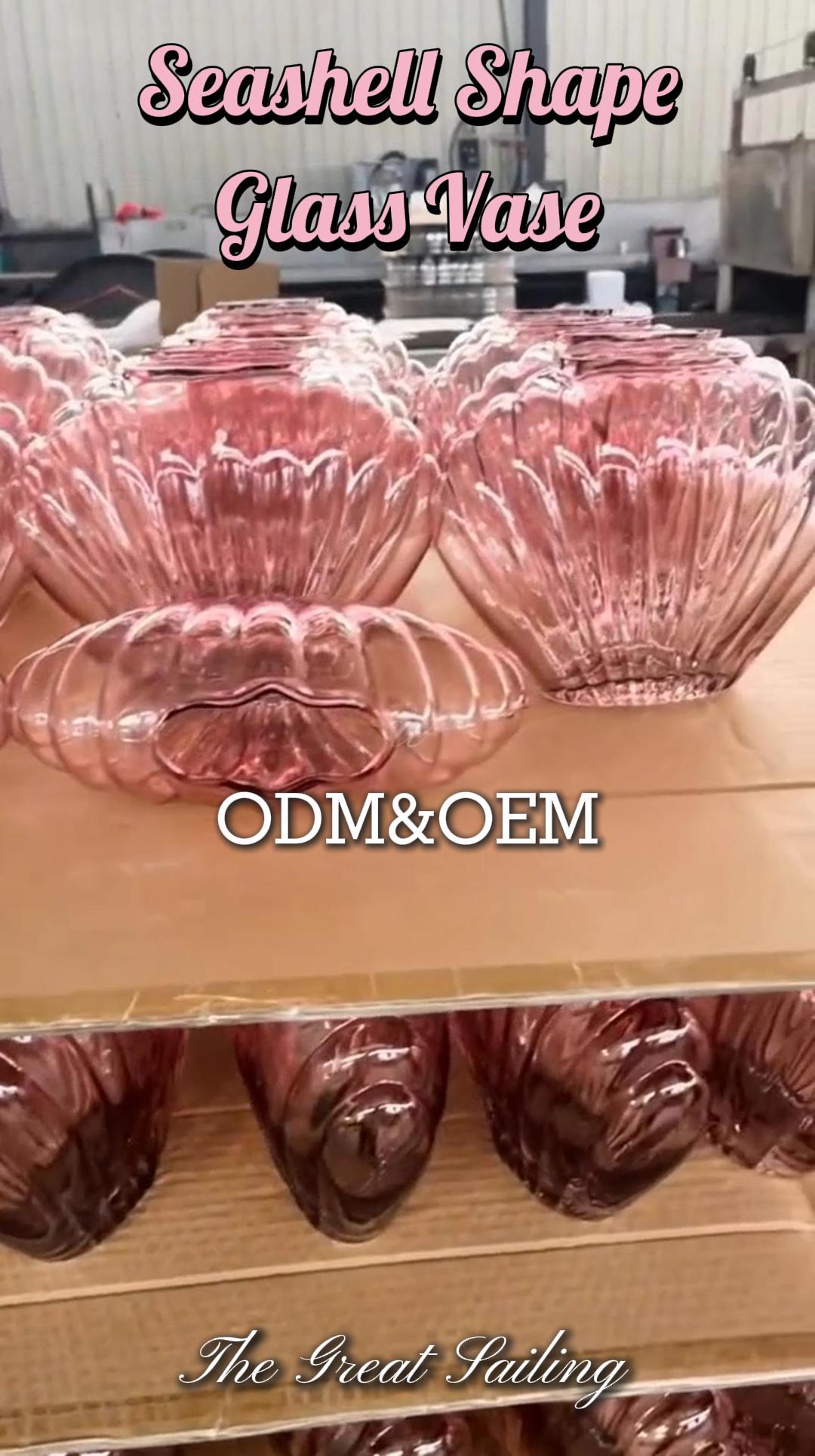Handcrafted Seashell Glass Vases: Elegant Artistry for Modern Living Handcrafted Seashell Glass Vases: Elegant Artistry for Modern Living