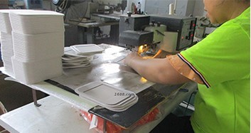 Automatic folding machine Automatic folding machine