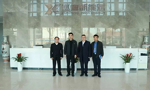 安徽省科学家企业家协会党委书记戴建华一行莅临巡鹰集团参观指导